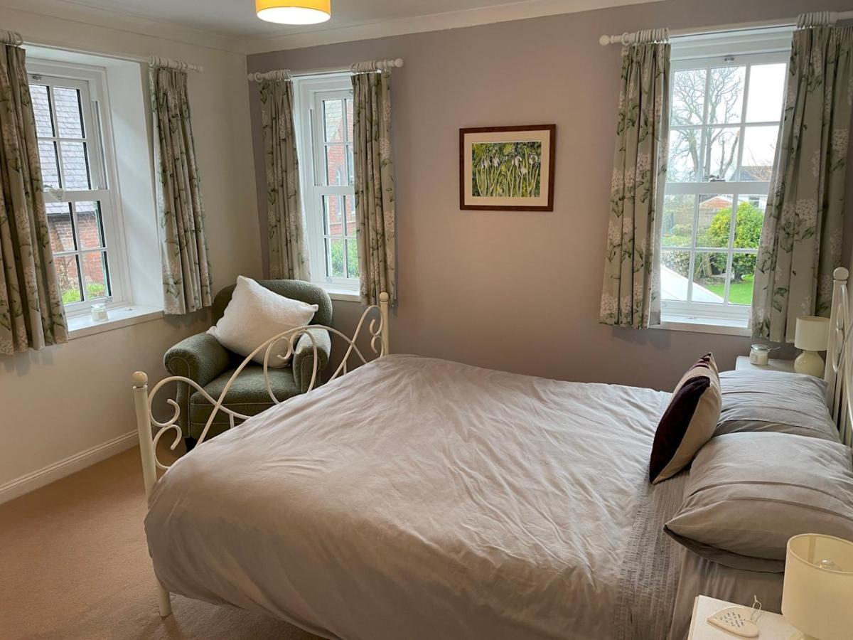 Pass The Keys Charming 3Br Listed Cottage In Historic Wigtown ニュートン・スチュワート エクステリア 写真